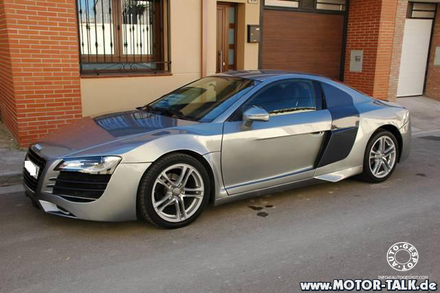 R8-Replica1.jpg